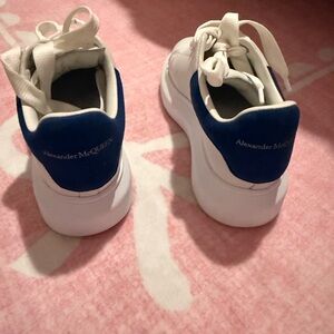 Alexander McQueen Kids White Sneakers white & Blue